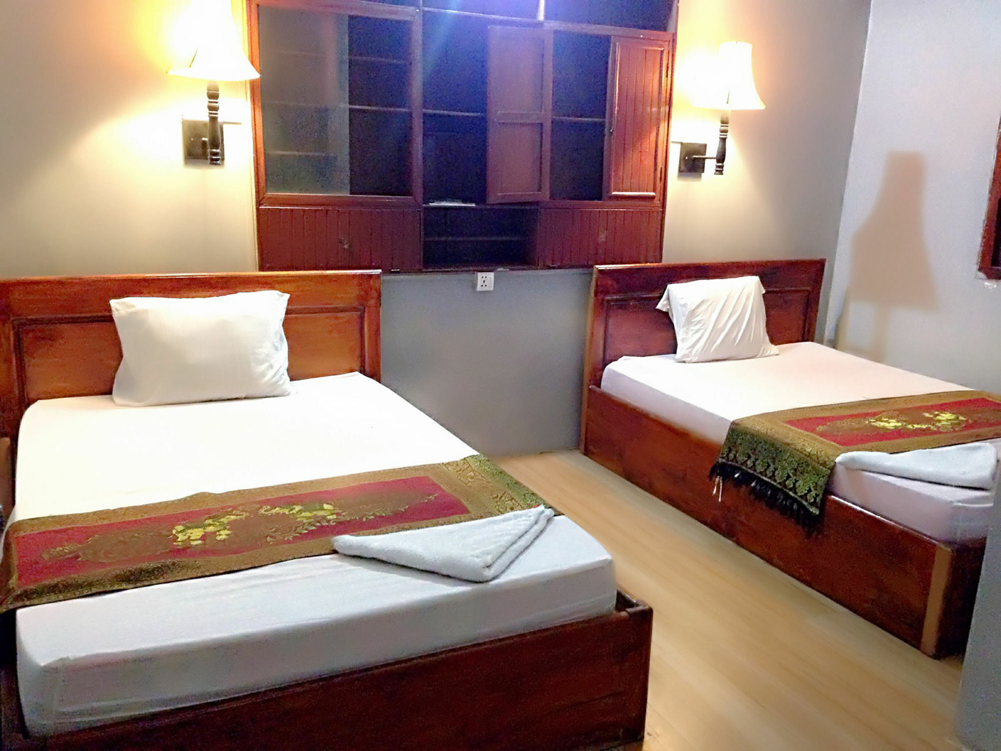 White River II Hostel 金边 外观 照片